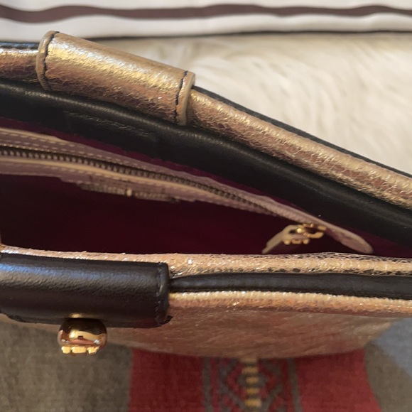 HENRI BENDEL | Clutch LOVE LOVE - Picture 4 of 5